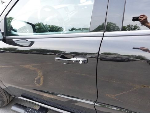 Used 2024 Dodge Durango R/T w/ Blacktop Package AWD/4WD image 16