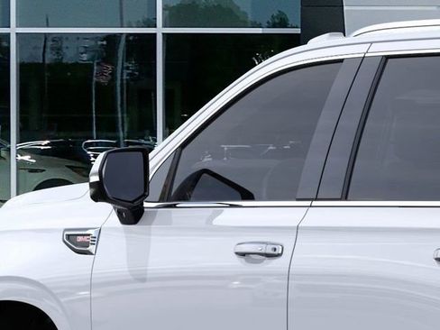 New 2026 GMC Yukon Denali image 12