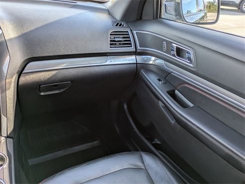 Certified 2017 Ford Explorer Sport w/ Equipment Group 401A image 17