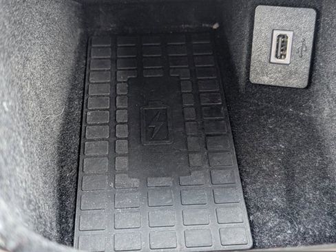 Used 2019 Lincoln Nautilus Reserve image 22