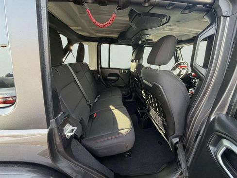 Used 2019 Jeep Wrangler Unlimited Rubicon image 27