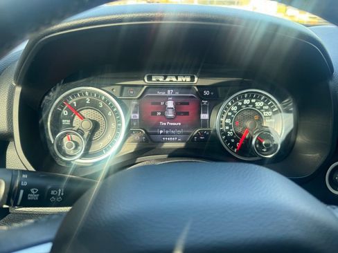 Used 2019 RAM 1500 Big Horn AWD/4WD image 20