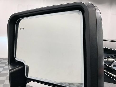 Used 2024 GMC Sierra 2500 Denali w/ Technology Package AWD/4WD image 42