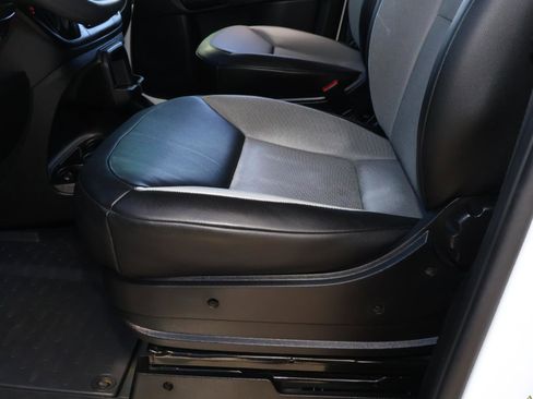 Used 2024 RAM ProMaster 2500 w/ Convenience Group image 14