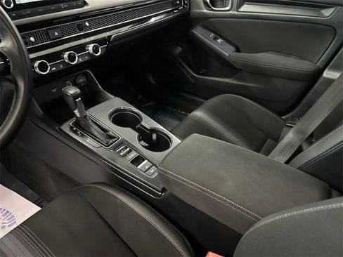 Used 2023 Honda Civic Sport image 11