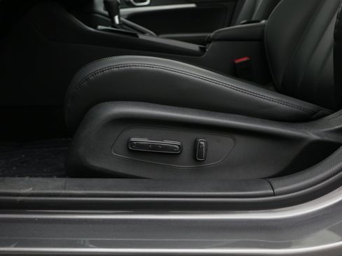 Used 2025 Acura Integra FWD image 19