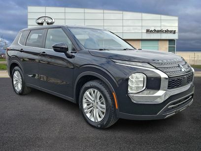 Used 2023 Mitsubishi Outlander ES