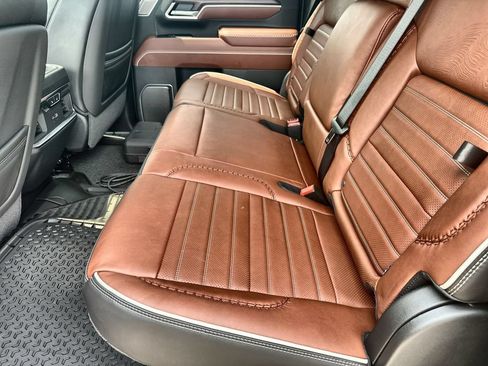 New 2026 GMC Sierra 2500 Denali Ultimate AWD/4WD image 16