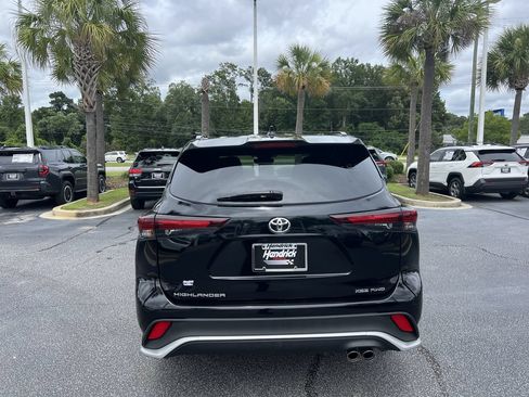 Used 2025 Toyota Highlander XSE AWD/4WD image 9