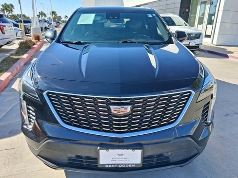 Certified 2023 Cadillac XT4 Luxury w/ Cold Weather Package image 2