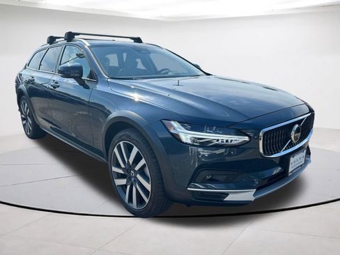 Certified 2024 Volvo V90 B6 Cross Country Plus w/ Protection Package Premier AWD/4WD image 1