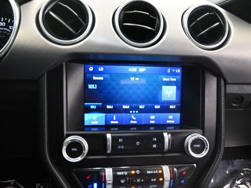 Used 2022 Ford Mustang GT RWD image 8