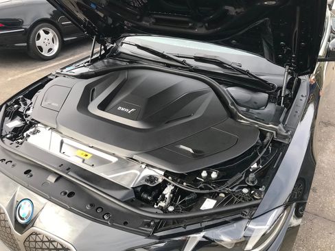 Used 2025 BMW i4 xDrive40i w/ Premium Package image 59