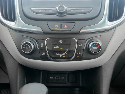 Used 2024 Chevrolet Equinox LS FWD image 26