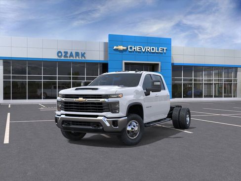 New 2026 Chevrolet Silverado 3500 LT w/ Convenience Package AWD/4WD image 41