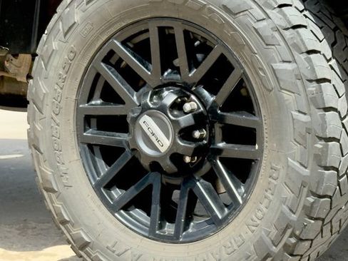 Used 2019 Ford F350 Lariat AWD/4WD image 14