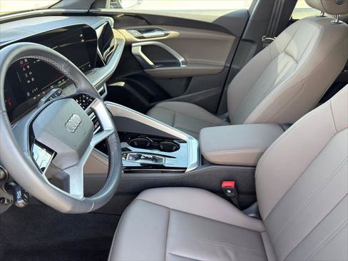 Certified 2025 Audi Q5 Premium w/ Convenience Package AWD/4WD image 10