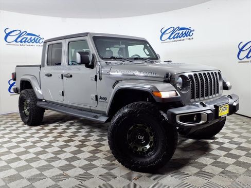 Used 2022 Jeep Gladiator Sport image 1