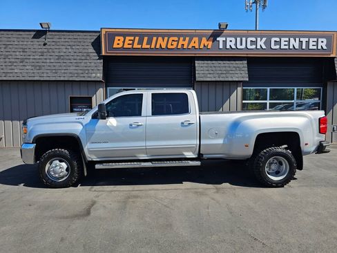Used 2019 GMC Sierra 3500 SLE image 2