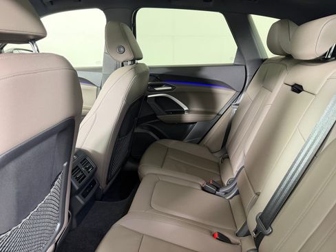 Used 2025 Audi Q5 Premium w/ Convenience Package image 23