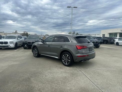 Used 2023 Audi Q5 2.0T Premium Plus w/ Premium Plus Package image 3