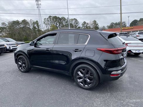 Used 2022 Kia Sportage Nightfall Edition image 7