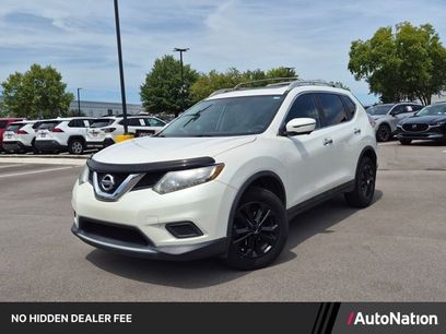 Used 2016 Nissan Rogue SV w/ SV Premium Package