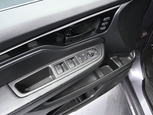 Certified 2022 Honda Odyssey Touring image 22