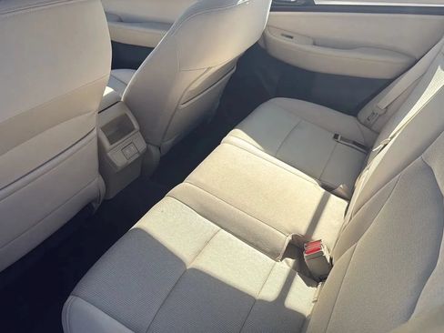 Used 2019 Subaru Legacy 2.5i Premium AWD/4WD image 10