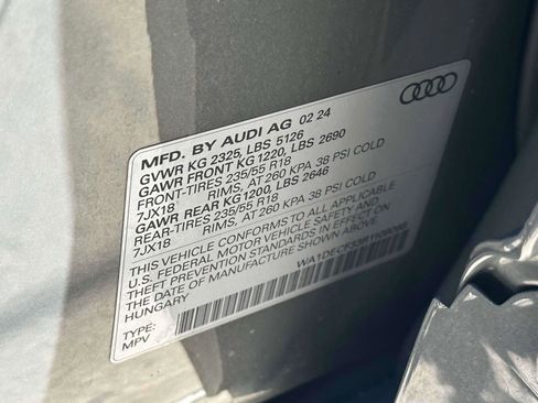 Used 2024 Audi Q3 2.0T Premium image 18