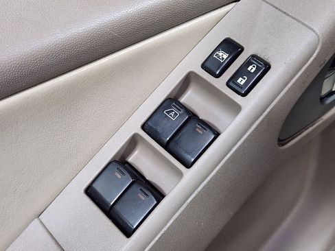 Used 2017 Nissan Frontier SL image 45