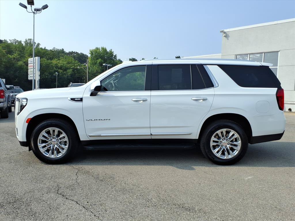 Used 2024 GMC Yukon SLT AWD/4WD image 7