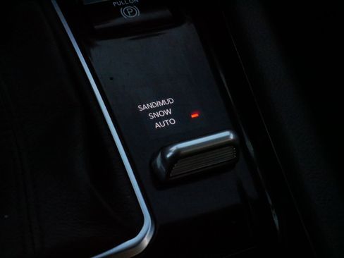 Used 2023 Jeep Compass Limited image 26