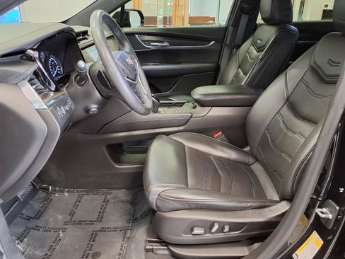 Used 2018 Cadillac XT5 Platinum w/ Driver Assist Package AWD/4WD image 20