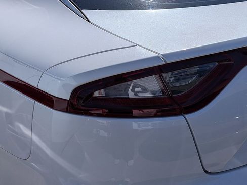 Used 2018 Kia Stinger Premium image 19