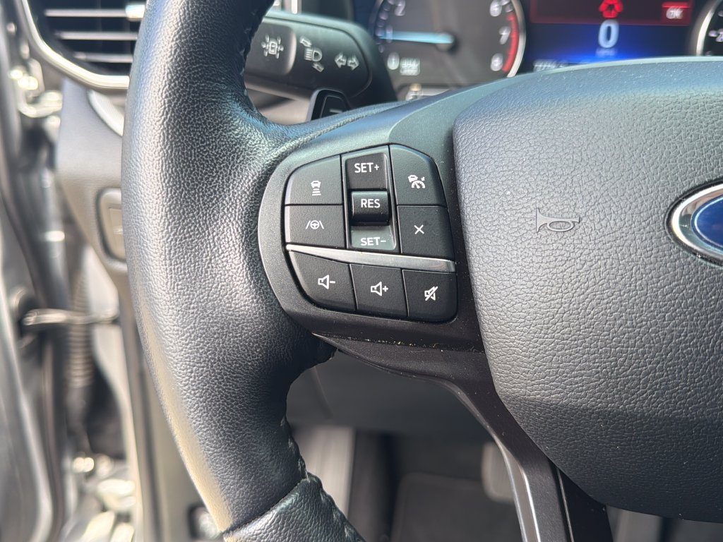 Used 2020 Ford Explorer XLT w/ Equipment Group 202A RWD image 18