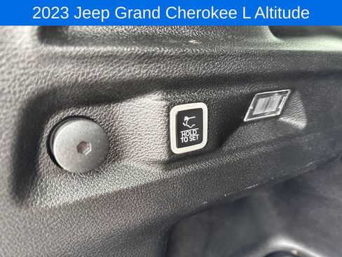 Used 2023 Jeep Grand Cherokee L Laredo AWD/4WD image 35