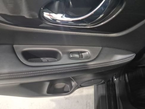 Used 2020 Nissan Rogue SV AWD/4WD image 19