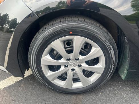 Certified 2024 Toyota Corolla LE FWD image 28