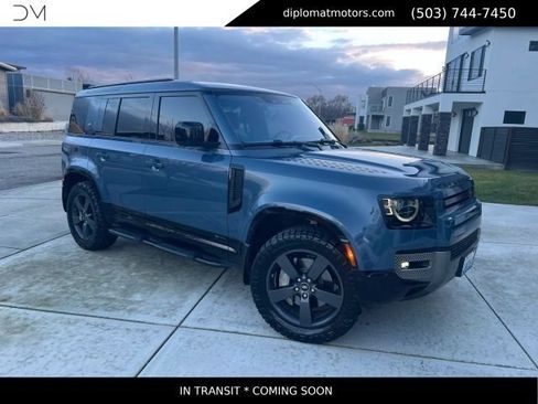 Used 2021 Land Rover Defender 110 X-Dynamic HSE AWD/4WD image 3