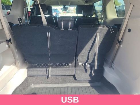 Used 2023 Chrysler Pacifica Touring-L FWD image 21