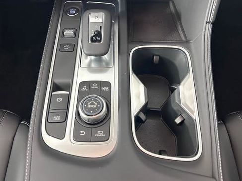 Certified 2025 INFINITI QX60 Luxe image 22
