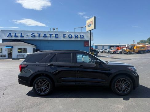 Certified 2025 Ford Explorer ST-Line w/ ST-Line Street Pack AWD/4WD image 8