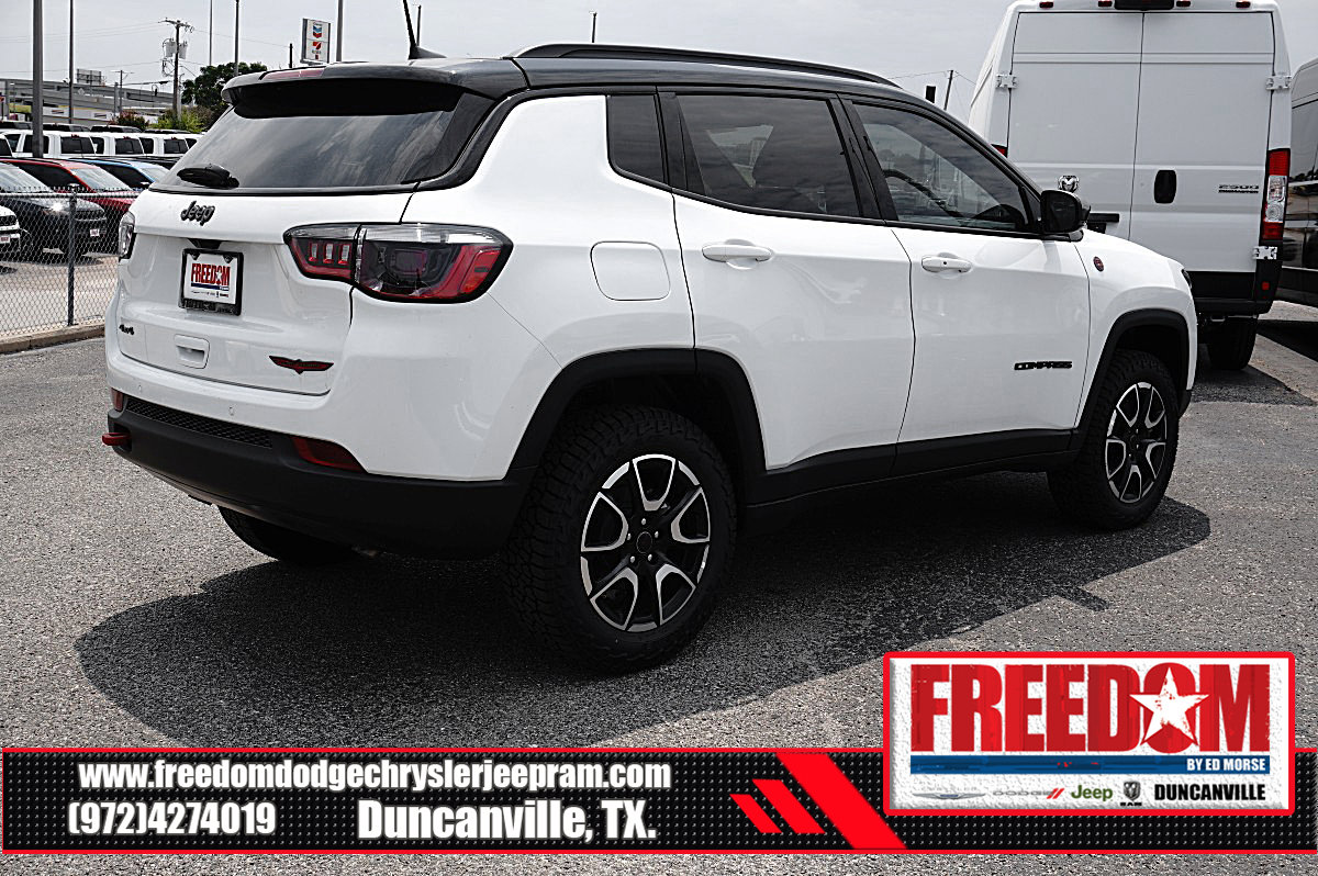 New 2026 Jeep Compass Trailhawk AWD/4WD image 5