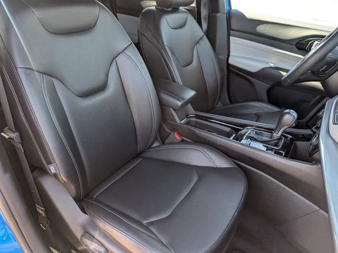 Used 2025 Jeep Compass Limited AWD/4WD image 12