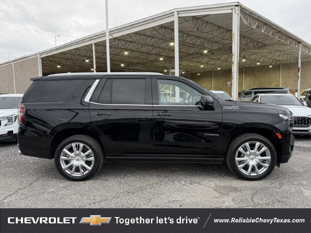 Used 2021 Chevrolet Tahoe High Country w/ Premium Package AWD/4WD image 3
