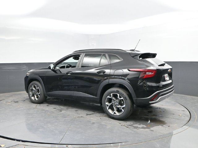 Used 2024 Chevrolet Trax LT FWD image 9