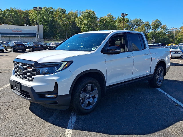 Used 2024 Honda Ridgeline TrailSport image 2