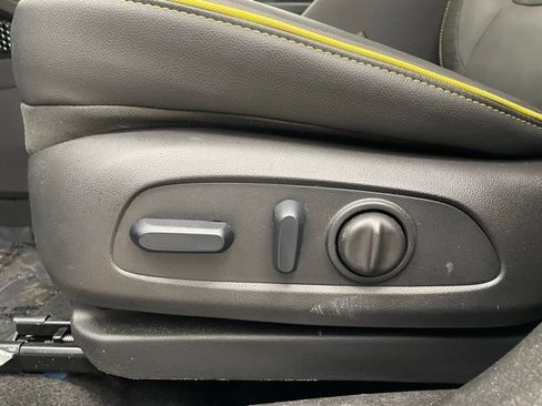 Certified 2024 Chevrolet TrailBlazer ACTIV w/ Driver Confidence Package image 9