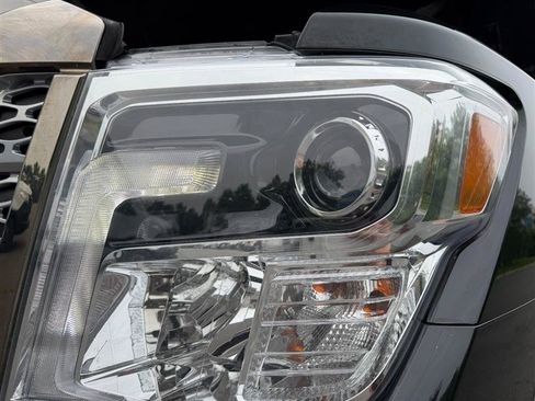 Used 2019 Nissan Titan Platinum Reserve w/ Platinum Utility Package AWD/4WD image 26